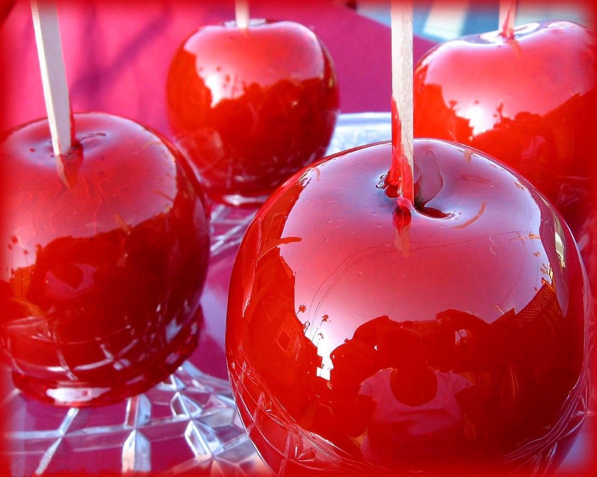 5 пошаговых рецептов карамелизированных яблок