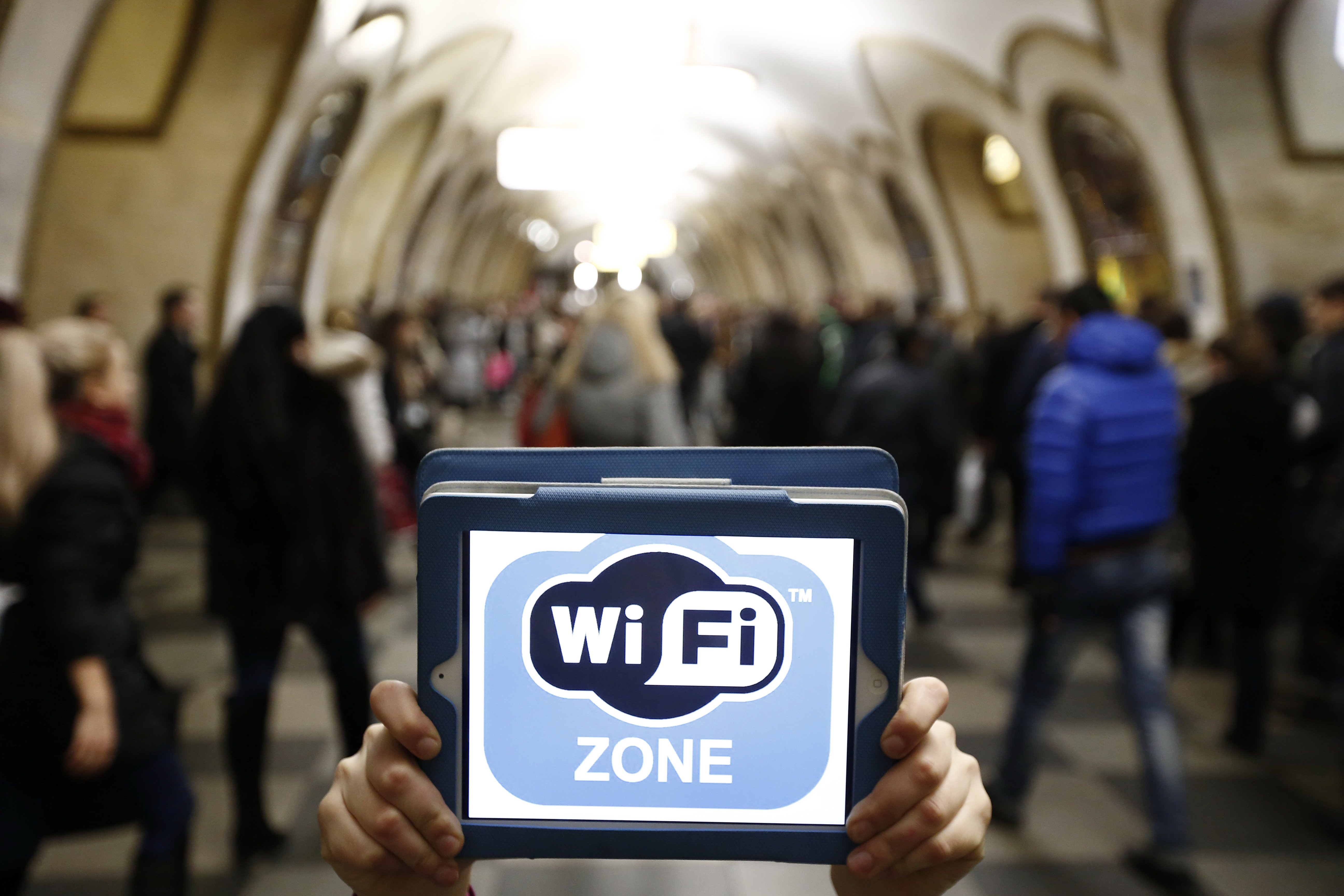 Насколько безопасно пользоваться wi-fi в отеле – в чём главные риски